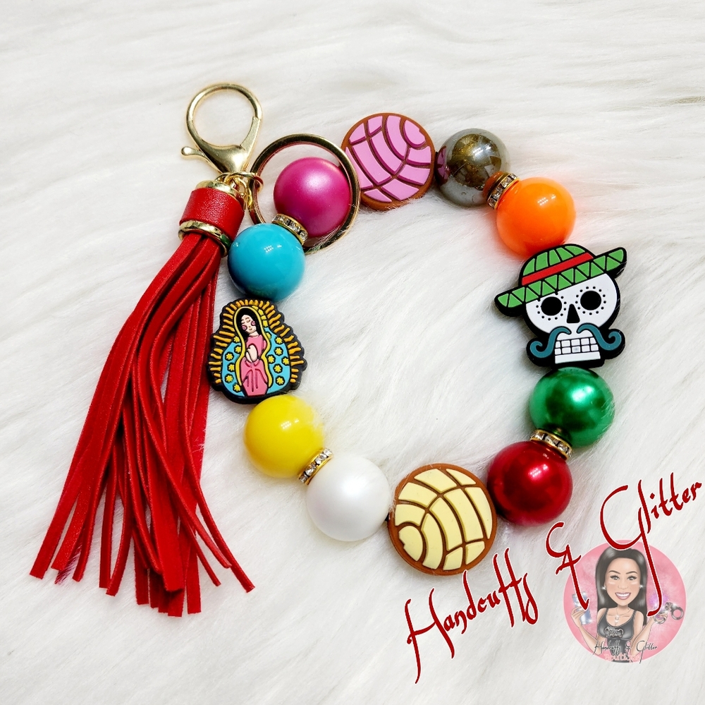 Customizable Wristlets - Picture 4 of 16